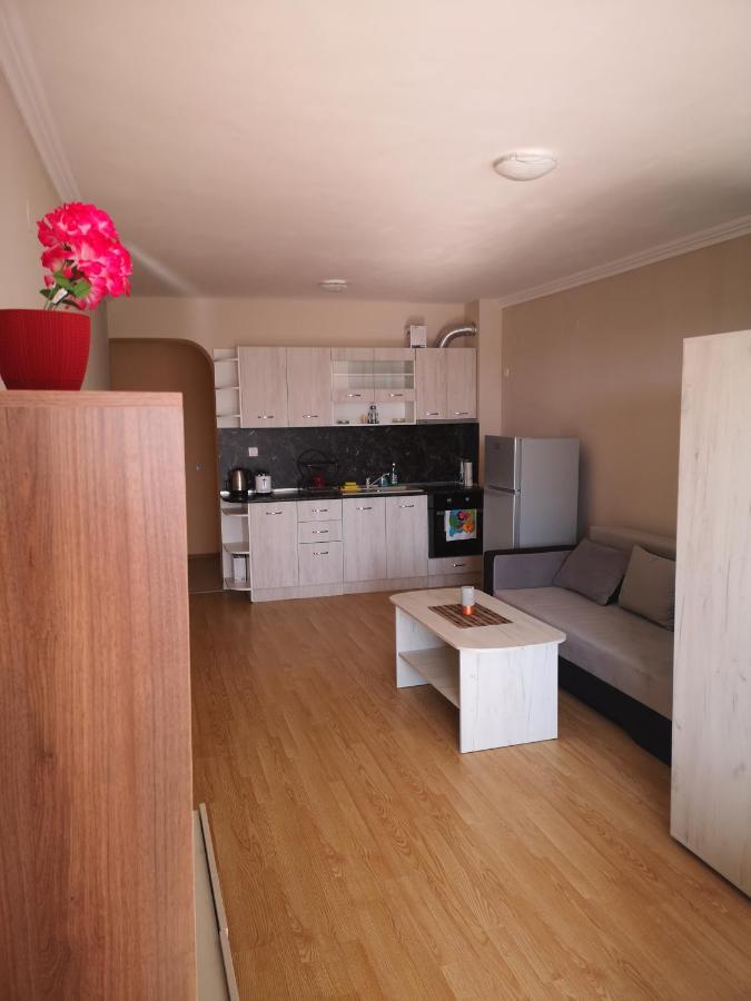 Seaview Apartment Complex Karia Каварна Екстер'єр фото
