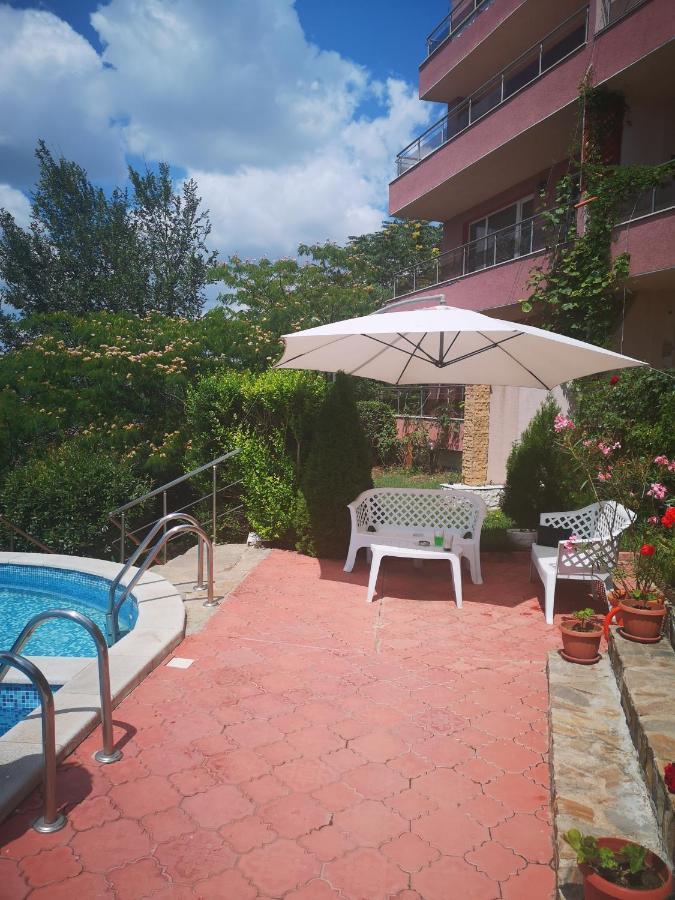 Seaview Apartment Complex Karia Каварна Екстер'єр фото