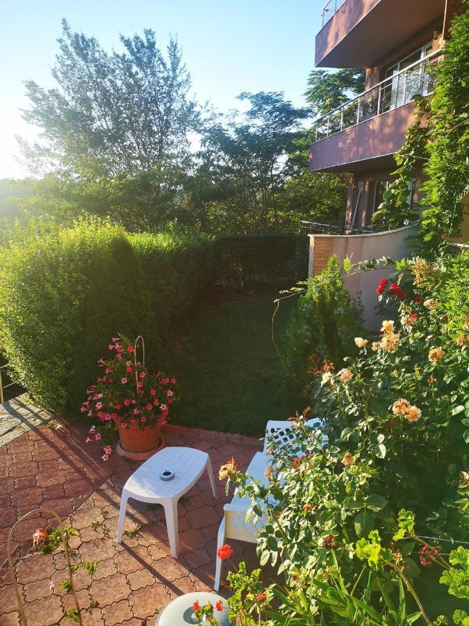 Seaview Apartment Complex Karia Каварна Екстер'єр фото